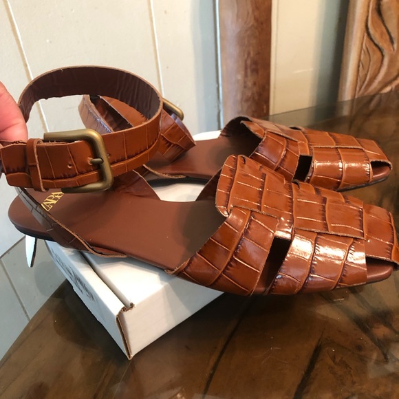 Zara Shoes - ❤️ZARA ANKLE STRAP BROWN FLATS❤️ SZ/40